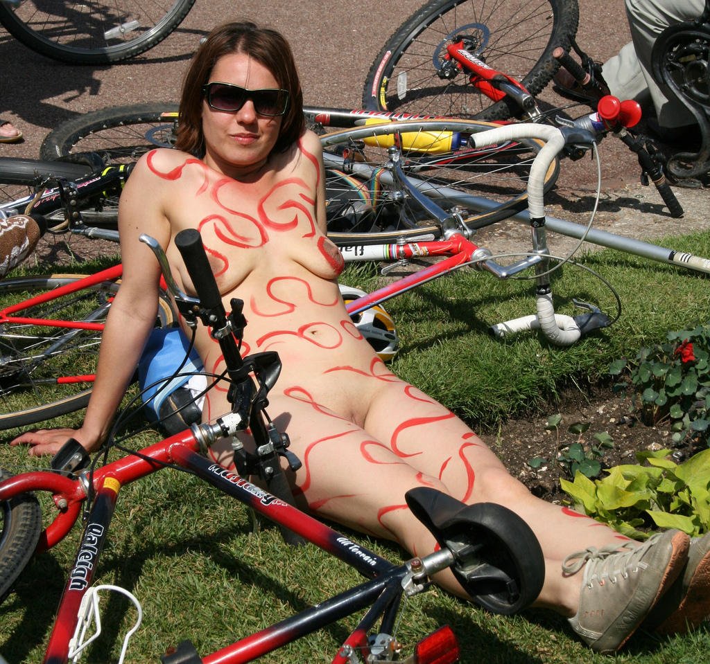 Nude bike ride