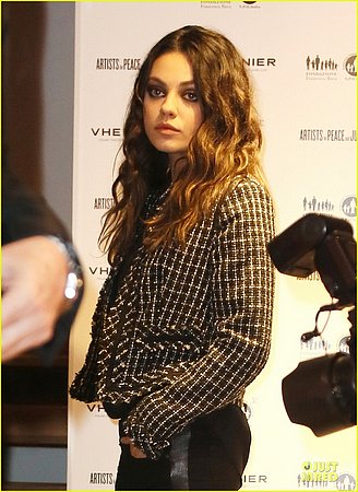 mila_kunis_30.jpg