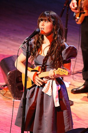 zooey_deschanel_16.jpg