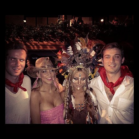 celebs_at_halloween_2012_37.jpg